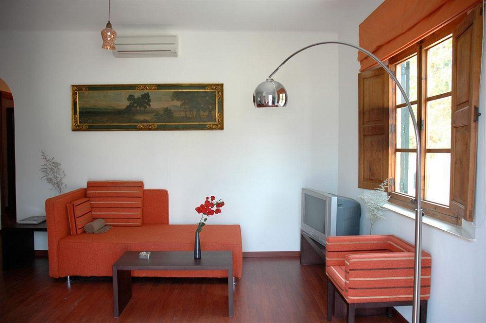 Loftotel Canet Hotell 4*